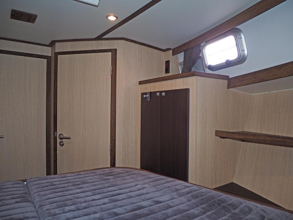 Fore ship, Accommodation